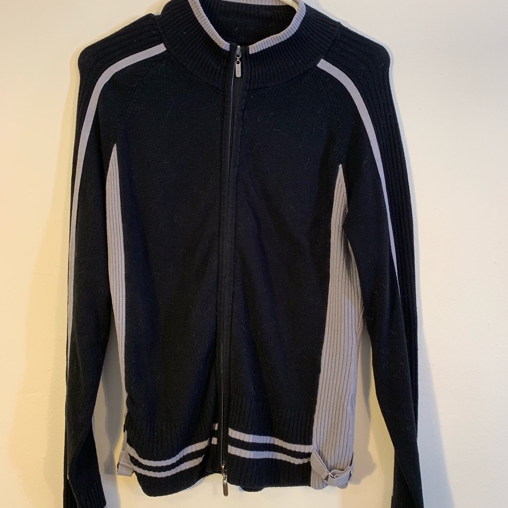 Ladies sweater jacket